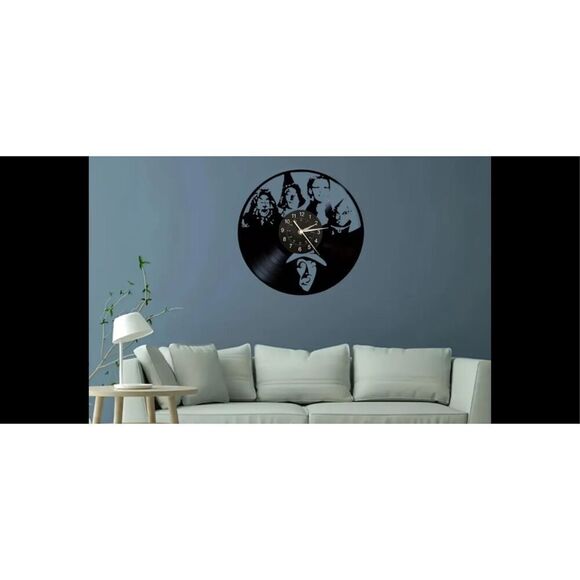 Wizard of Oz black metal clock aprox 12” in diameter - Picture 8 of 9